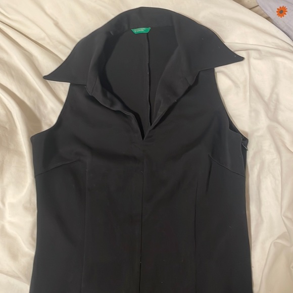 Black collared dress, front slit, stretchy and fitted - Picture 3 of 3